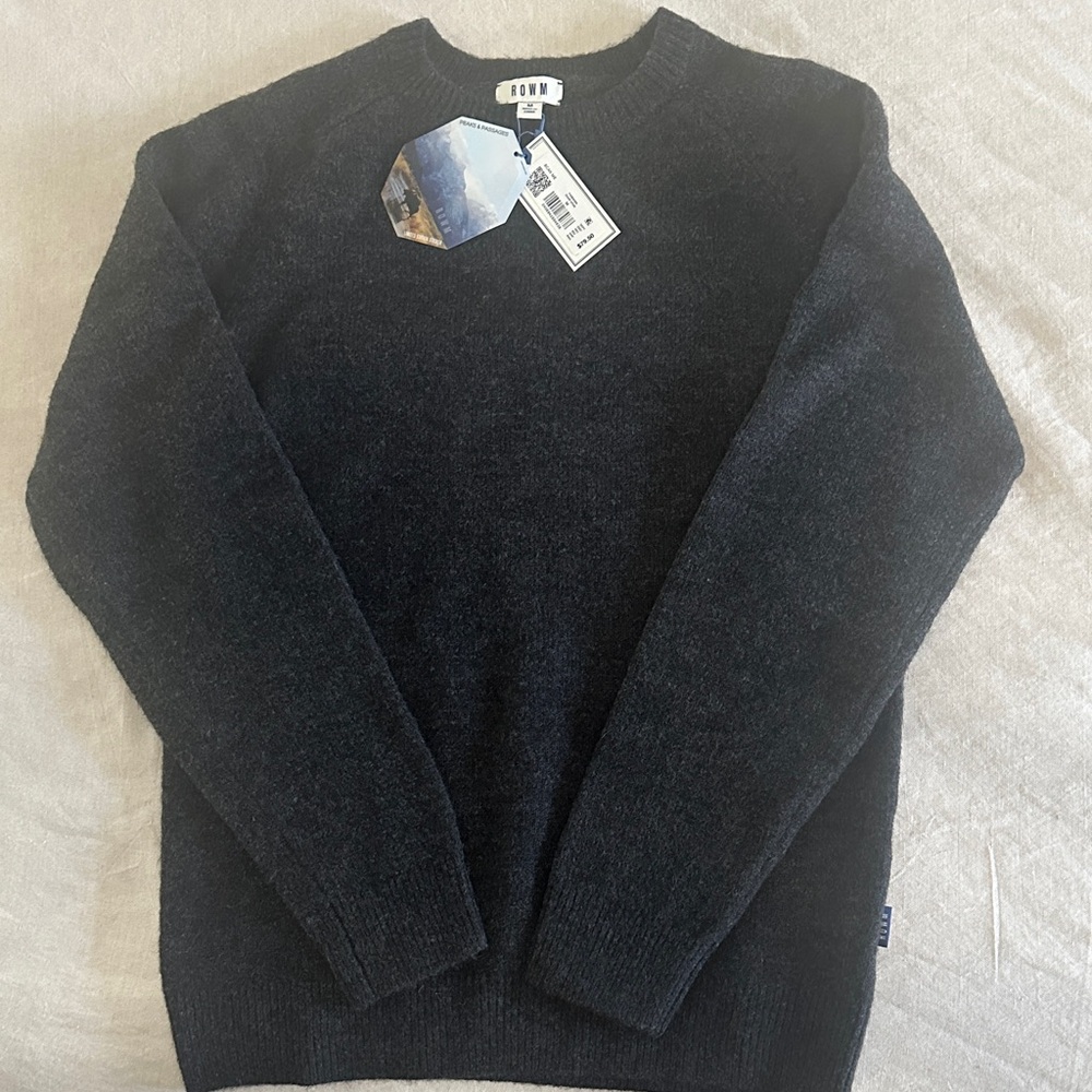 Elegant Black Crewneck Sweater for Men